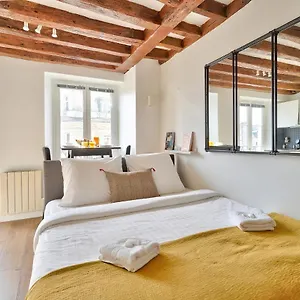 Cosy And New In The Heart Of Apartment